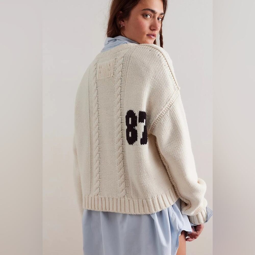 We The Free 87 Pullover White Combo - Picture 3 of 8